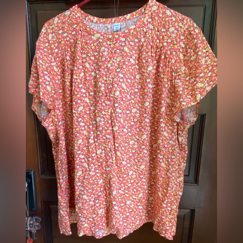 NWOT Old Navy XXL top